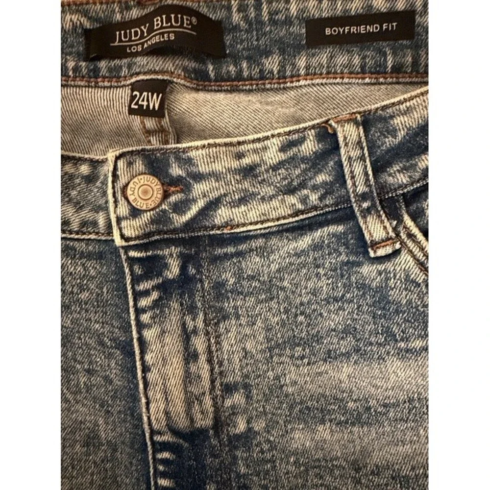 Judy Blue Boyfriend Fit Distressed Acid Wash Blue Jeans 24W JB88281 High‎ Rise